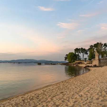 Leal - La Sirena فيلانويفا دي أروسا