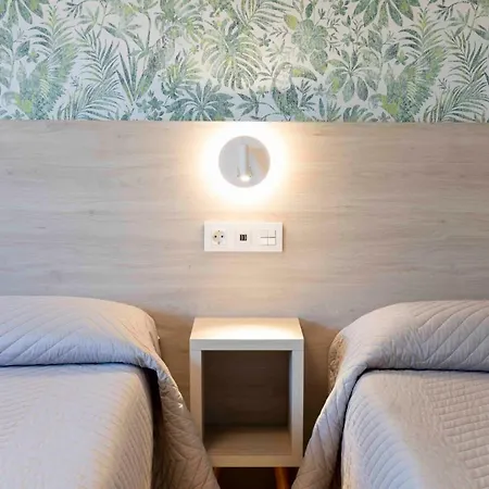 Leal - La Sirena فندق *