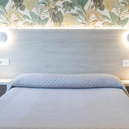 Leal - La Sirena فيلانويفا دي أروسا