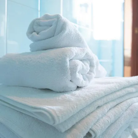 Leal - La Sirena فندق *