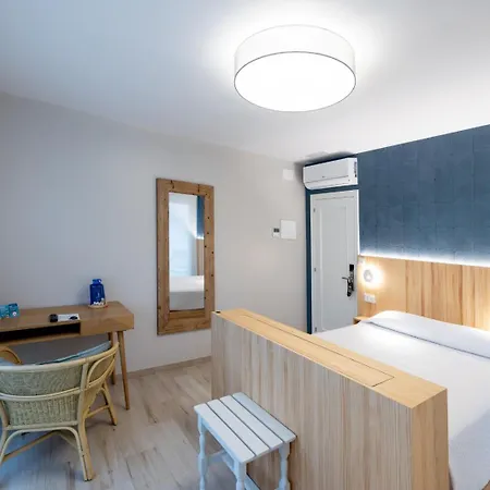 酒店 Leal - La Sirena 阿罗萨新镇