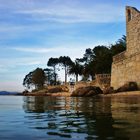 Leal - La Sirena فيلانويفا دي أروسا