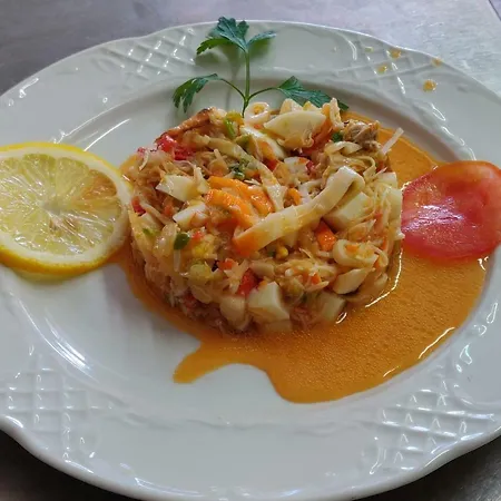 酒店 Leal - La Sirena 阿罗萨新镇