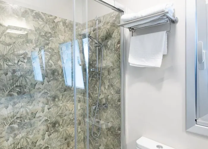 Leal - La Sirena Szálloda *